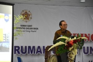 Direktur Utama RS UGM-Prof. dr. Arif Faisal, Sp.Rad(K) dalam Penyampaian Laporan Capaian RS UGM