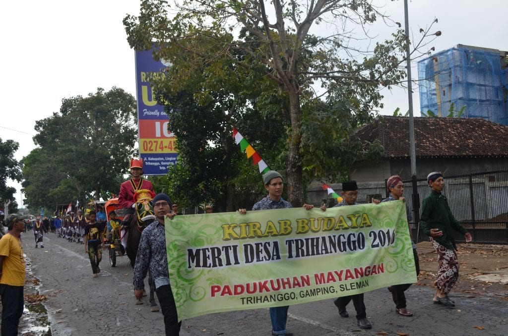 Kegiatan Kirab Budaya Desa Trihanggo