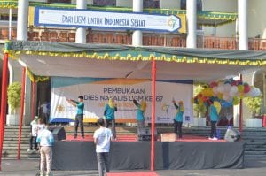 Tim kampanye hand hygiene dari RS UGM