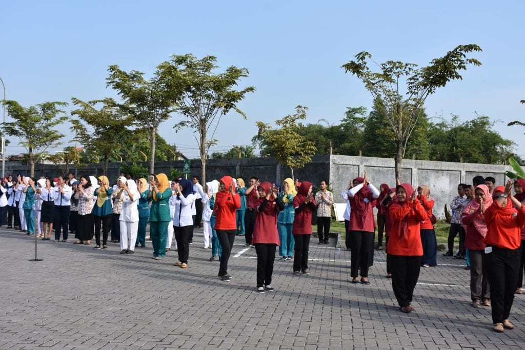 Hand Hygiene Dance Seluruh karyawan