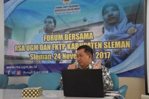 Pemberian Materi oleh dr. Cahya dari Dinas Kesehatan Sleman