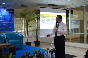 Penyampaian Materi oleh Prof. Iwan Dwiprahasto, M.Med.Sc., Ph.D – Ketua Komite Nasional Penyusunan Formularium Nasional