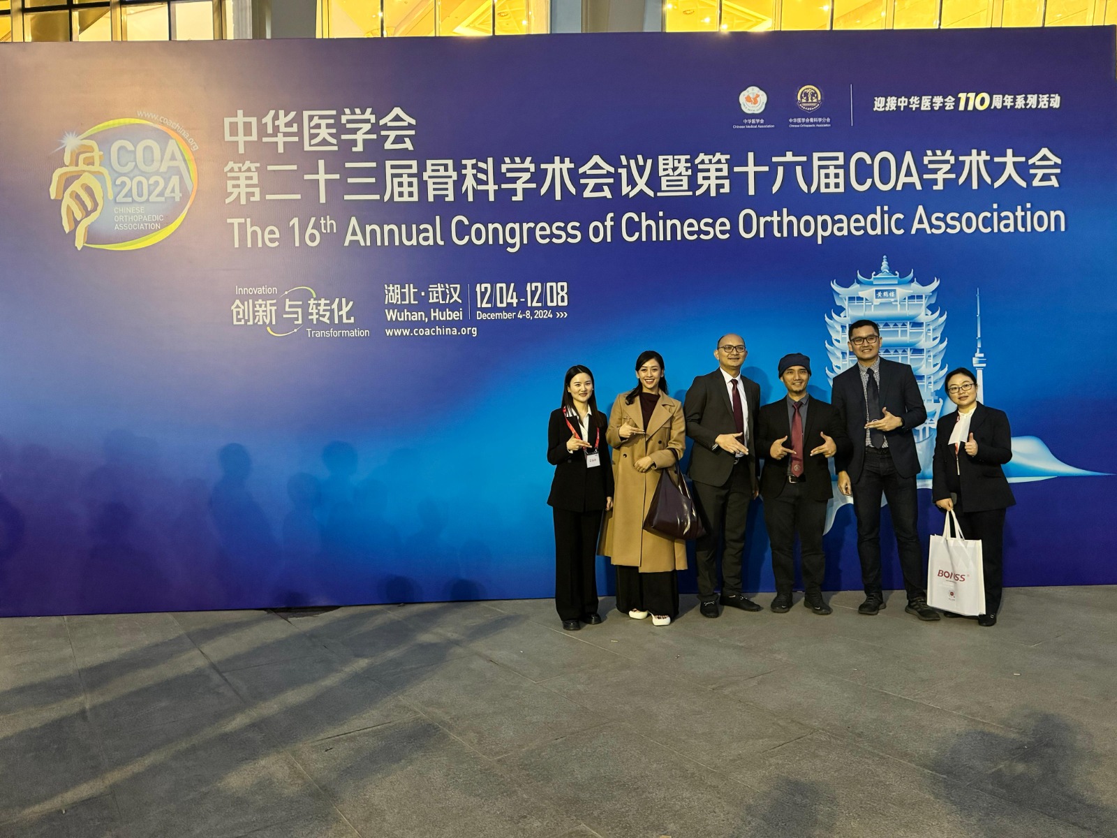 Dr. Adam Moeljono, Sp.OT (K) Spine Jadi Pembicara di Konferensi Ortopedi Internasional di Wuhan, China