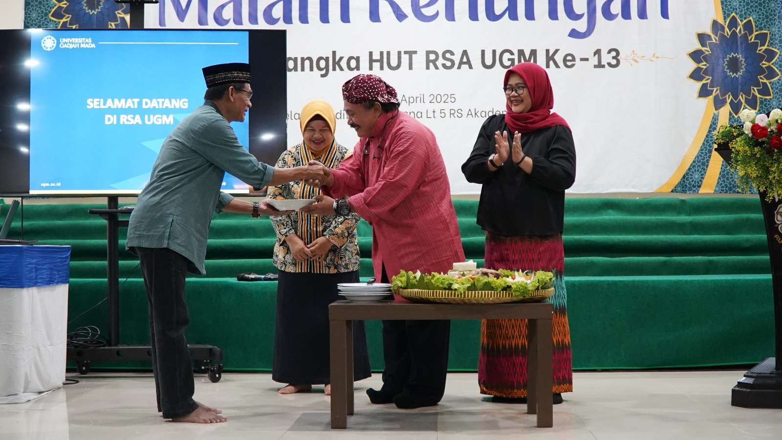 Malam Tirakatan RSA UGM : Refleksi Dan Syukur Di Hut Ke-13