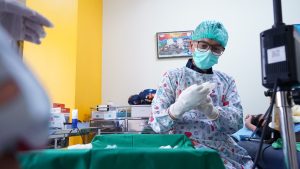 Metode Sunat Konvensional versus Modern, Mana Pilihan yang Tepat?