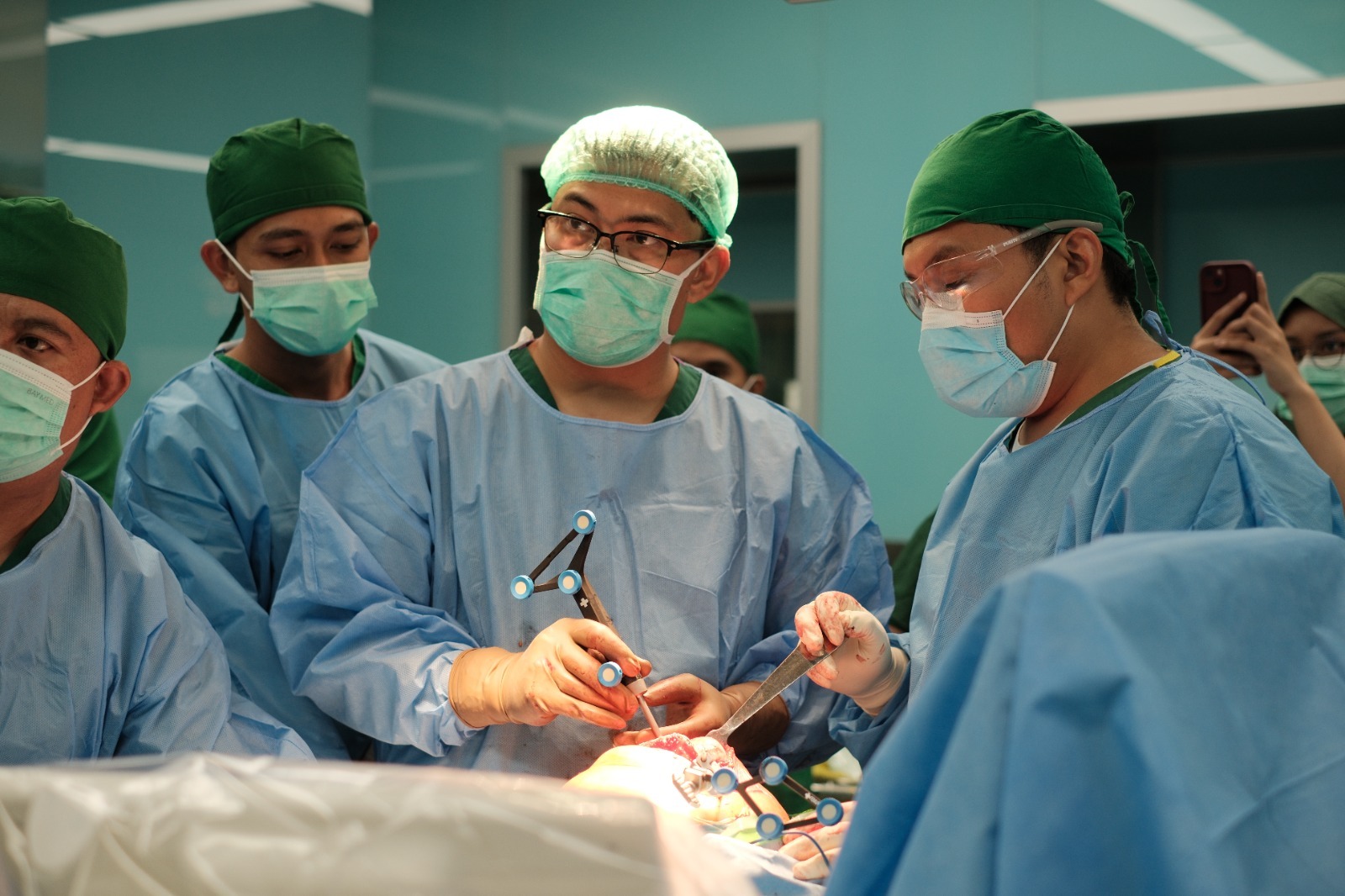 Pentingnya Persiapan Mental dan Fisik sebelum Jalani Robotic Total Knee Replacement