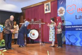 Launching InaHealth TV oleh Wakil Rektor Bidang Penelitian dan Pengabdian kepada Masyarakat, drg. Ika Dewi Ana, M.Kes., Ph.D