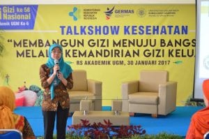 Pembukaan oleh dr. Dewi Ratmasari mewakili Direksi RSA UGM