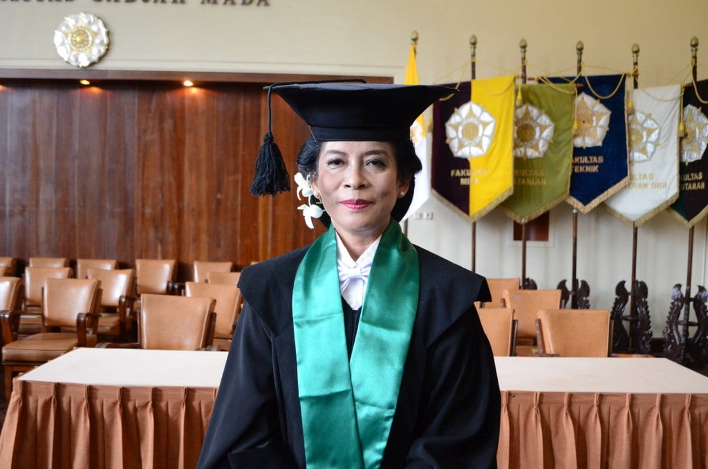Prof. Dr. dr. Elisabeth Siti Herini, Sp.A(K)