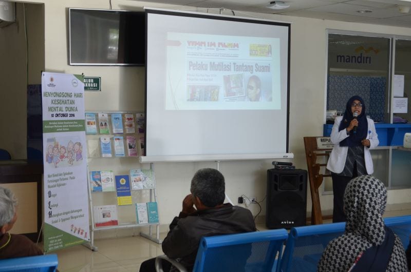 Edukasi kesehatan Hari Kesehatan Jiwa RS UGM