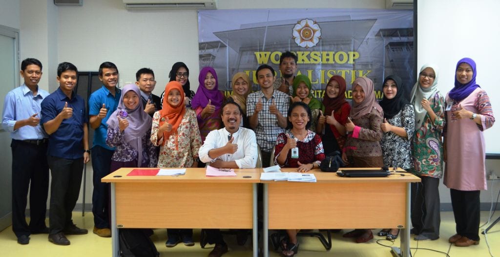 Foto Bersama Narasumber dan Peseta Workshop Jurnalistik